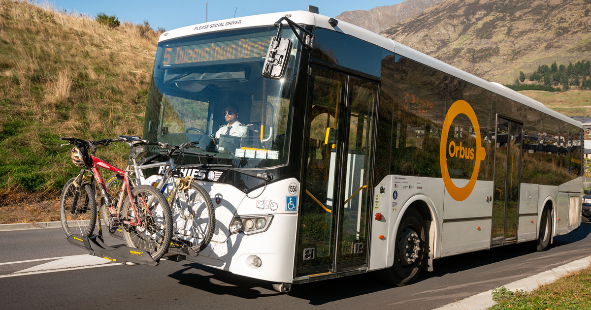 Queenstown bus with bikes