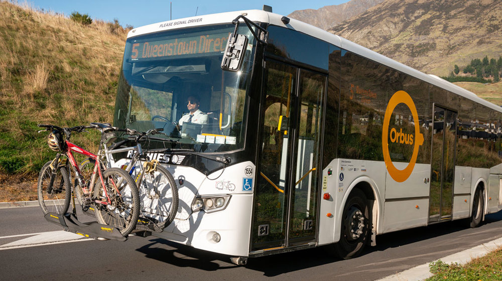 Queenstown Bus With Bikes