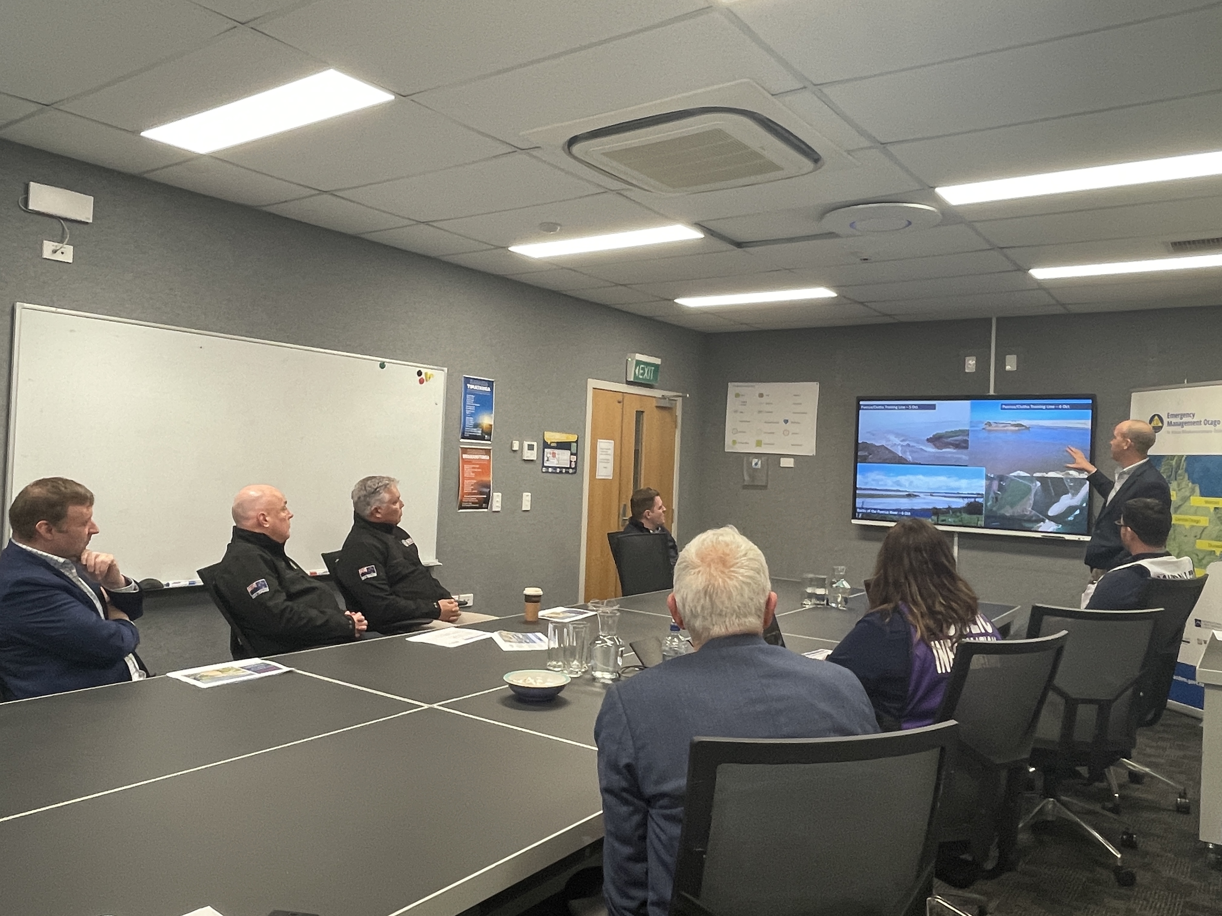 Tom Dyer GM Science & Resilience presents information to the PMs delegation this morning (1)