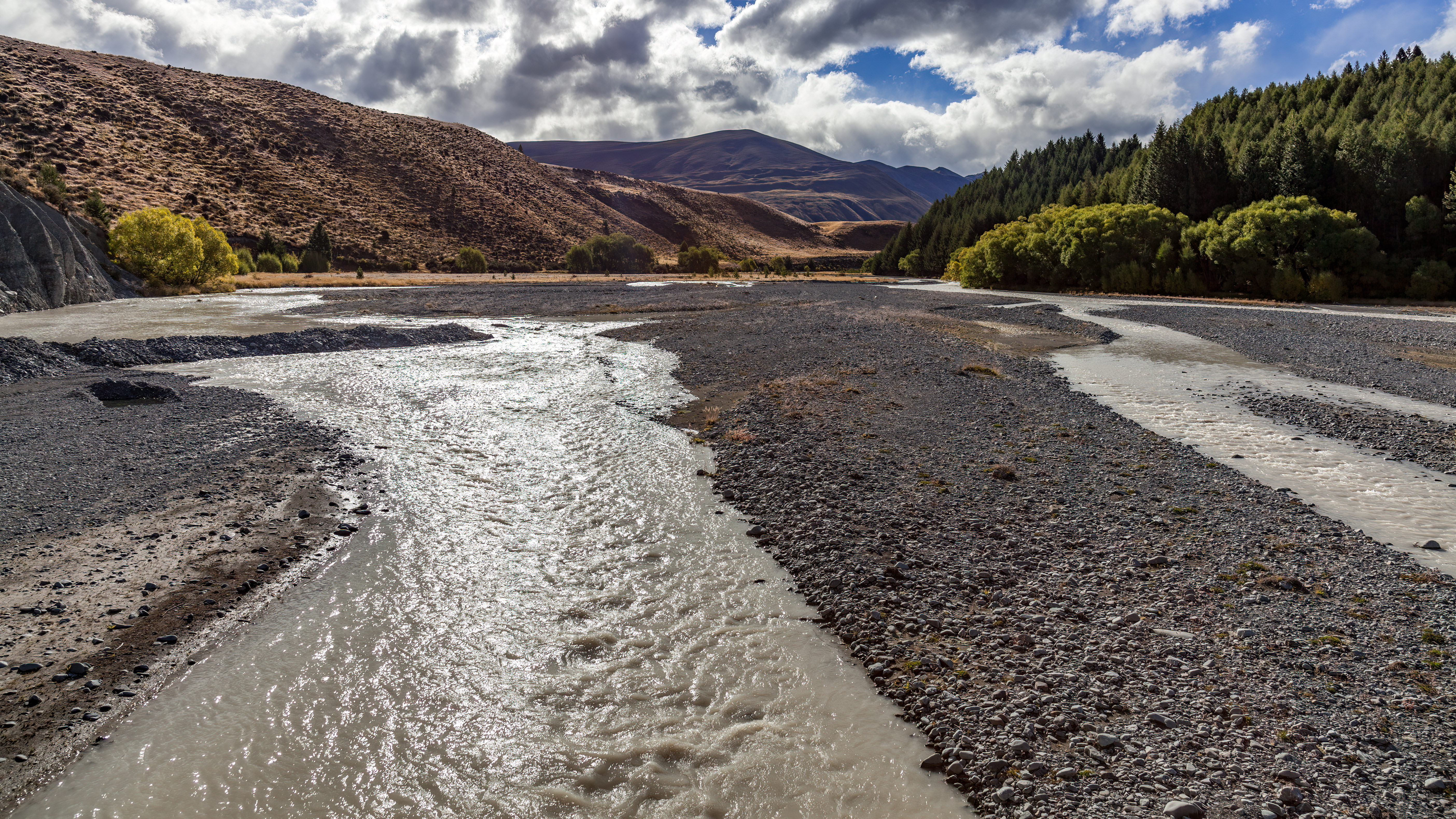 Waitaki River Adobestock 471549352