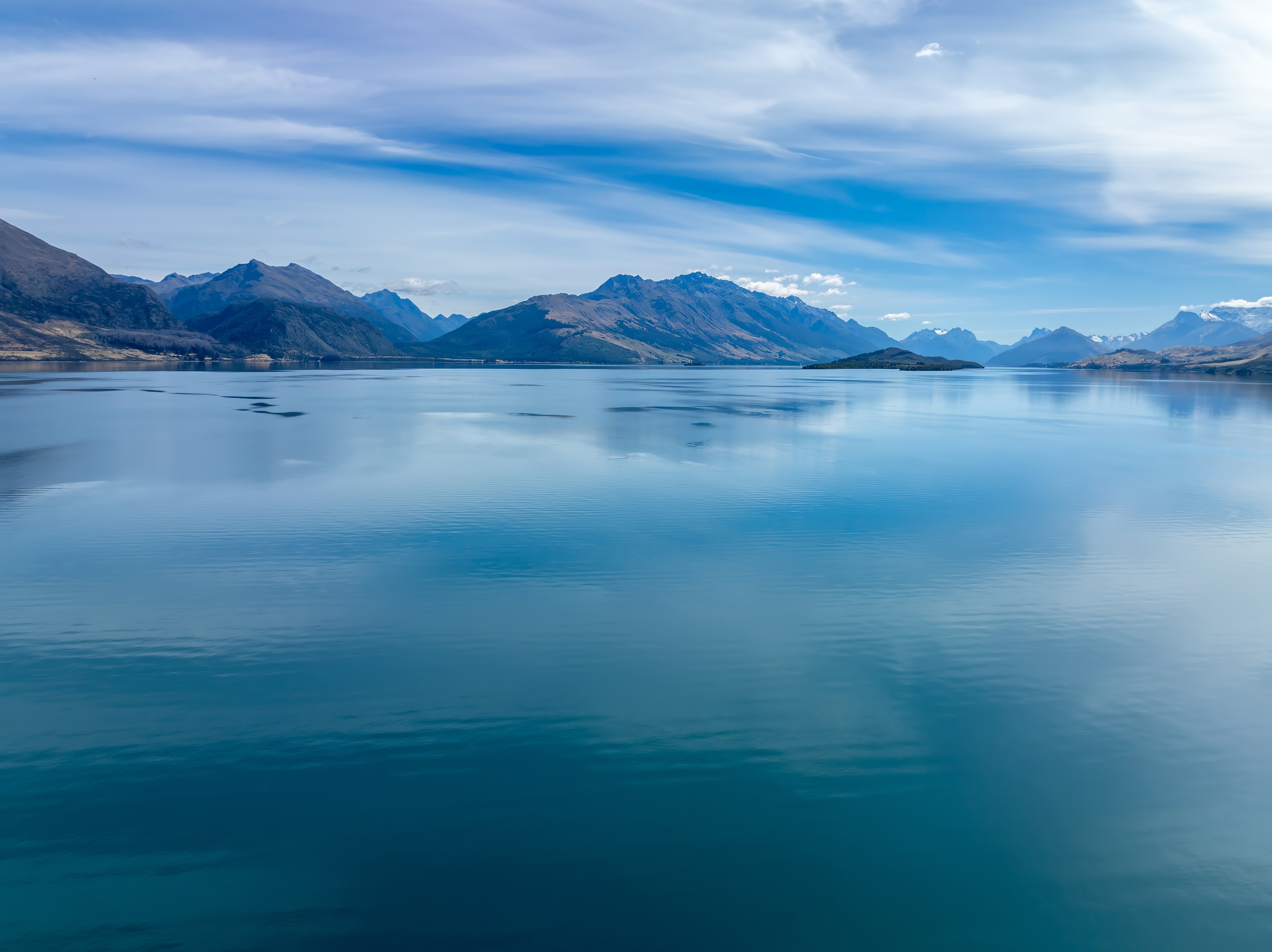 Calm Lake Whakatipu Between Glenorchy And Queenstown Adobestock 834460764