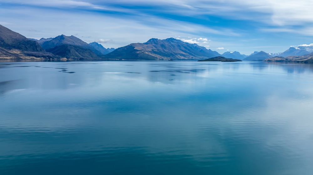 Calm Lake Whakatipu Between Glenorchy And Queenstown Adobestock 834460764